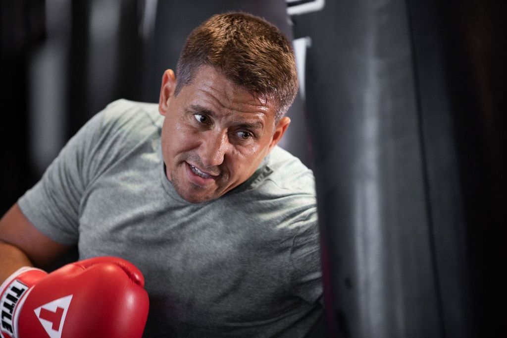 Man Boxing